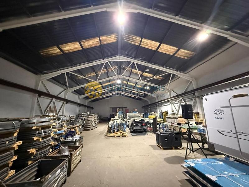 Foto 04852ca7-7599-4691-8da0-e7ff1883a85d. Nau industrial a Zona Industrial Ripollet