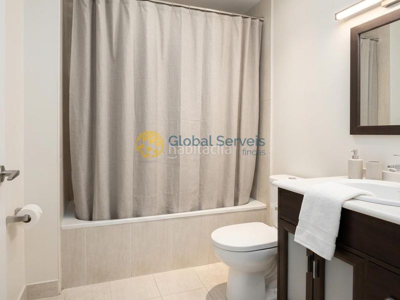 Foto 91f7d61e-d82d-4f3b-9e7c-06227ec745c8. Pis amb aparcament a Abrera