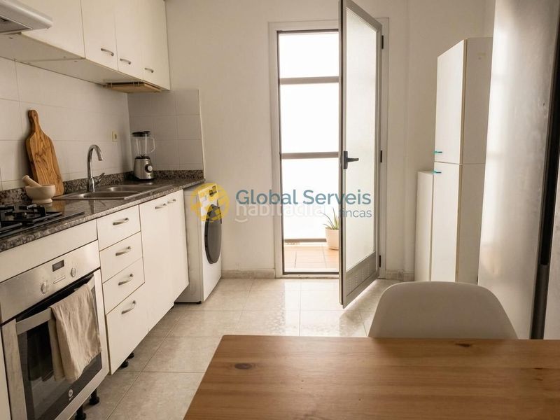 Foto d7349025-81d0-42cc-9701-b8b4fda77f62. Pis amb aparcament a Abrera