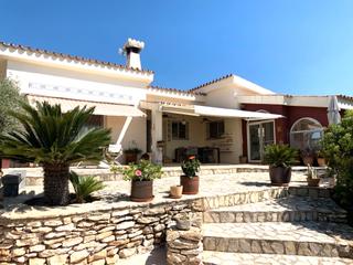 Masia a Urbanitzacions. Casa de campo de 2 dormitorios con alojamiento para invitados de