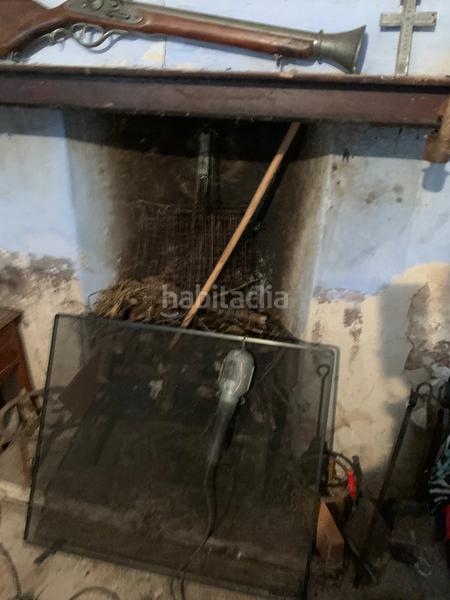 Foto 6a545110-6e73-4760-b96e-9012703d8d50. Casa adossada amb xemeneia a Perelló (El)