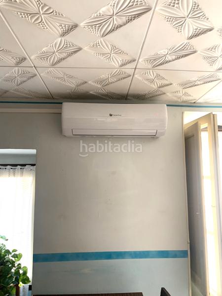 Foto e029d088-eb48-4f98-8bc8-0df63550d04b. Casa adossada amb xemeneia a Perelló (El)