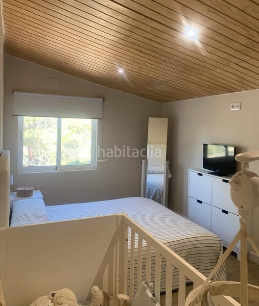 Foto f53ebb53-cbc2-4796-bea2-83d4c705ade0. Masia amb xemeneia a Perelló (El)