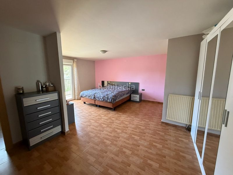 Foto aab9f2e2-5a77-46b4-8899-92b3e68f39f9. Masia a Flix