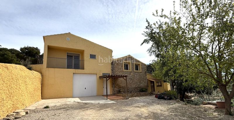 Foto be9e4642-85ce-4323-a97e-a2c7d7b8dc9d. Masia a Flix