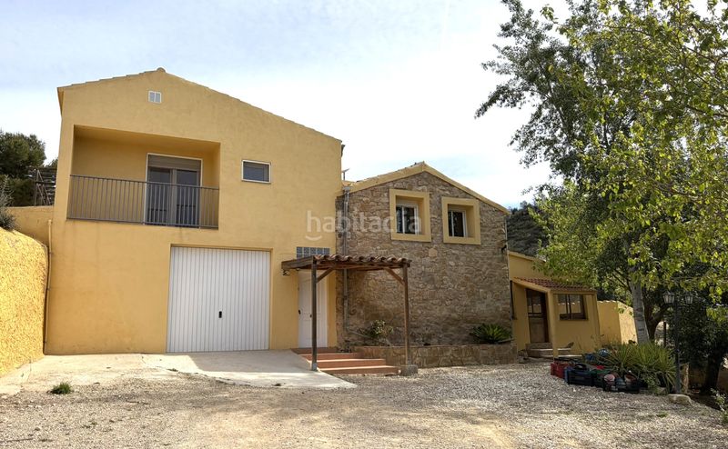 Foto d551b2d5-dbd9-4993-b795-7be8d1722458. Masia a Flix