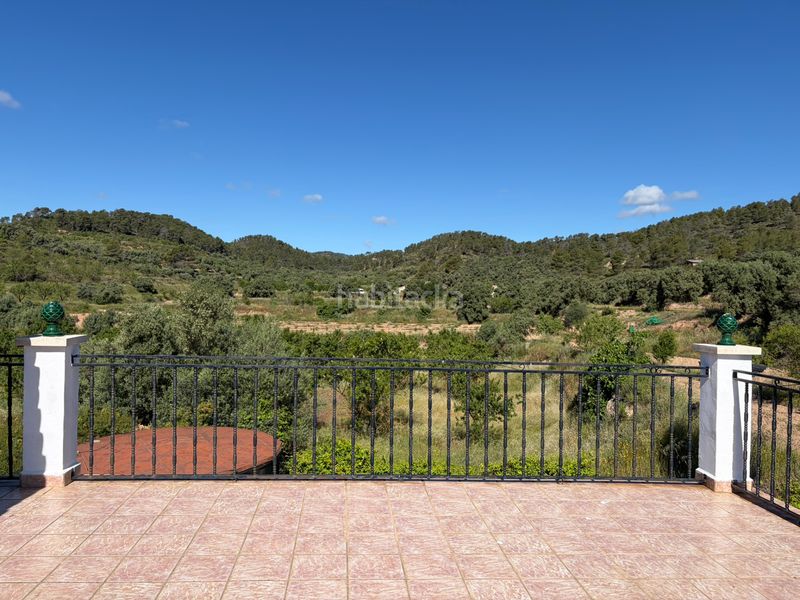 Foto 6e9332ab-5836-4e5f-846b-d042194e327b. Masia amb xemeneia calefacció piscina a Ascó