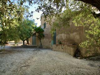 Mas à Roquetes. Casa de campo al pie del massis dels ports