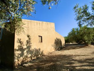 Masia a Roquetes. Casa de campo al pie del massis dels ports