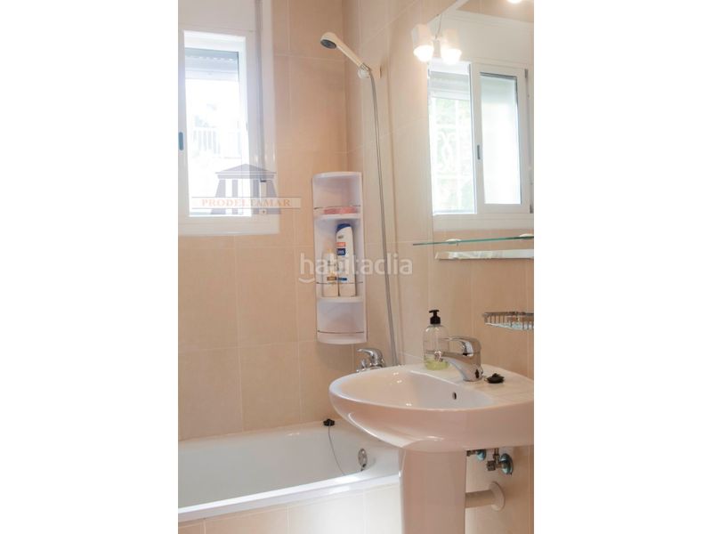 Foto 00849add-0129-4563-88a0-85bd598f561b. Xalet amb aparcament piscina a Deltebre