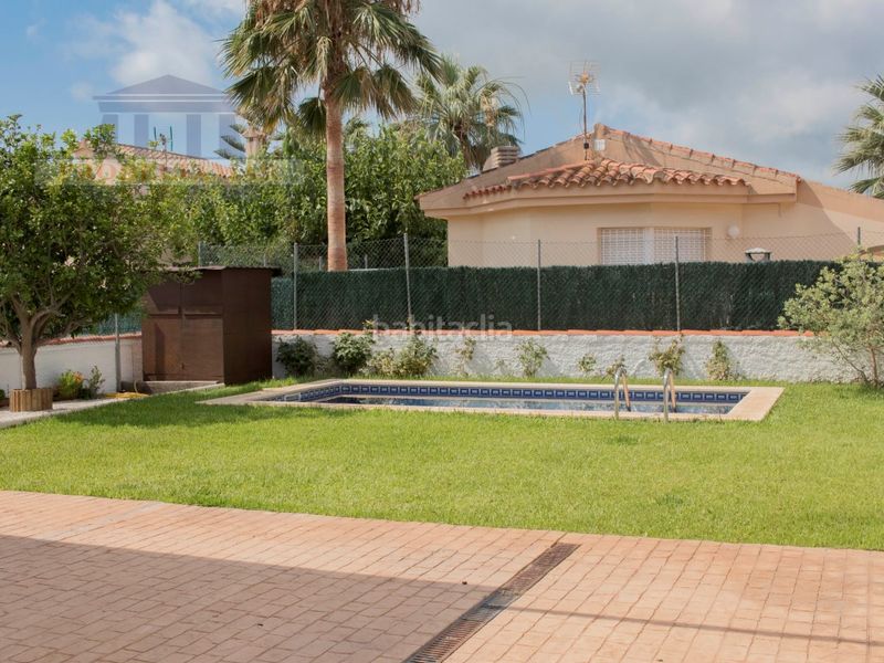 Foto ffe580dc-2789-49a1-972e-bdbcde3604ee. Xalet amb aparcament piscina a Deltebre