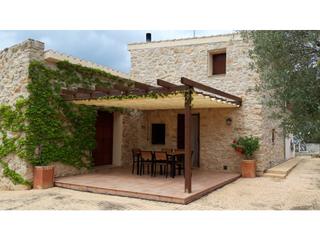 Country house in Valletes - Xiribecs. Encantadora masia de piedra en amposta