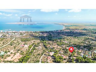 Casa  Calle poligono 81. Gran oportunidad ! casa en urb st pere a 3 km del mar