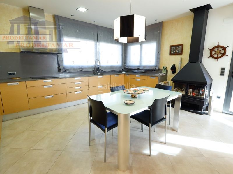 Foto 184fa6c6-f9c2-476d-822b-c1289592b476. Casa a Ampolla (L´)
