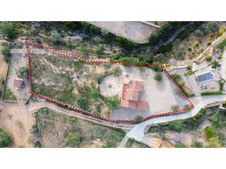 Maison  Poligono 132 paraje 8 clotes. Finca rústica legalizada con vivienda y posibilidad de piscina e