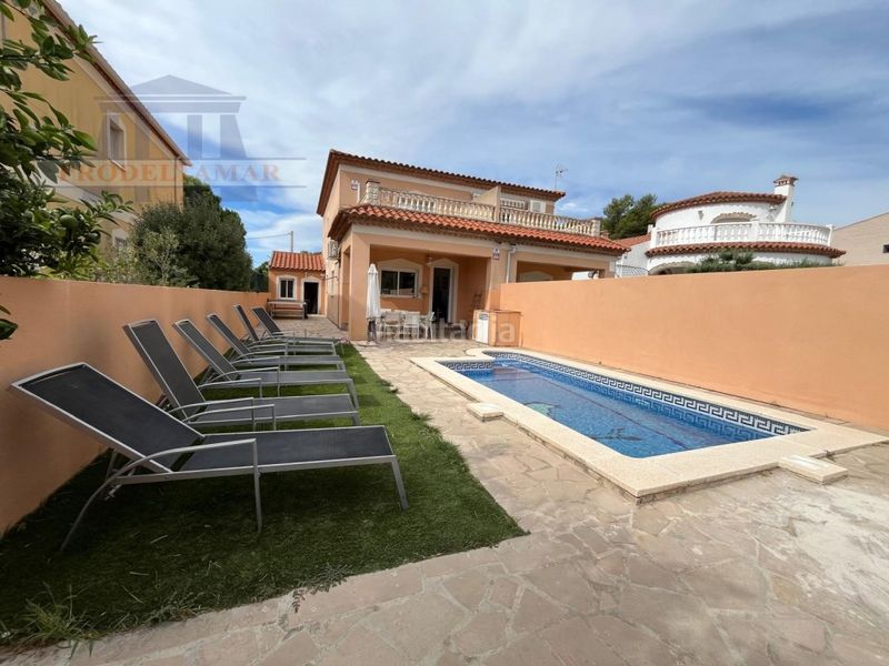 Foto 2bf7ea36-7c17-4df5-a315-7842e60455f7. Casa a Centre Miami Platja