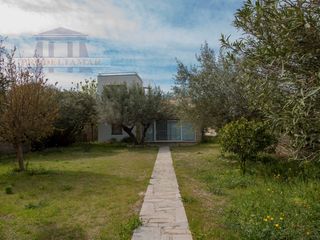 Casa a Calle mar roig 40. Oportunidad! villa individual en ampolla mar en venta!