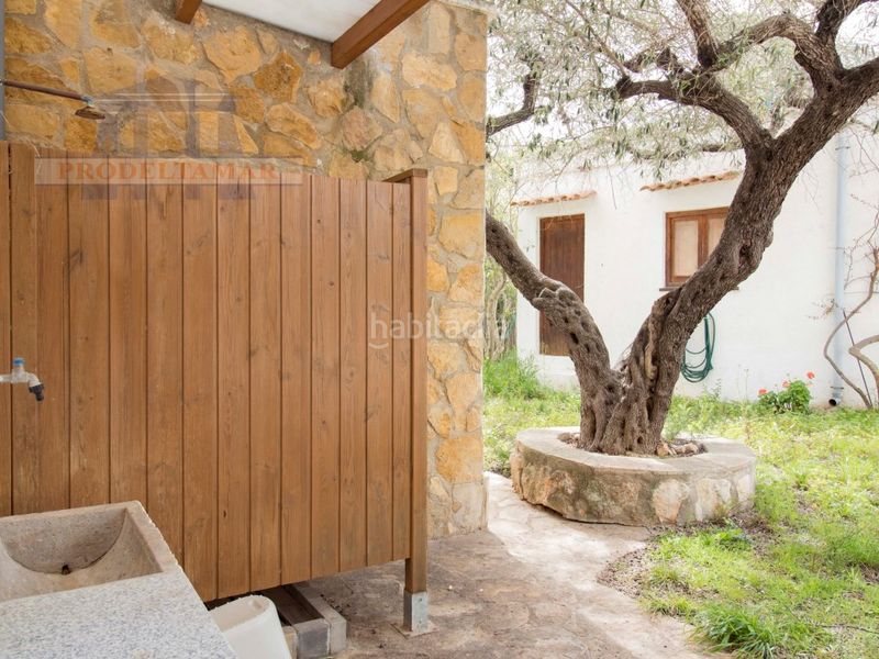 Foto c8ce7251-e033-4ccf-aa5d-fec02aa612e1. Casa a calle mar roig 40 a Ampolla (L´)