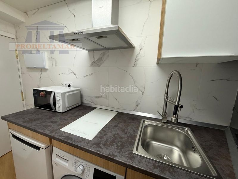 Foto 19a8f724-d3b0-4a5b-abe7-ff07d7a938c3. Estudi a Passeig Marítim Miami Platja