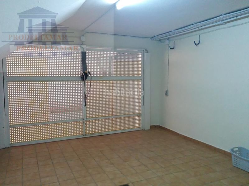 Foto cc84c741-96a4-4ed4-9b97-229ce012331a. Casa adossada amb aparcament a Centre Miami Platja