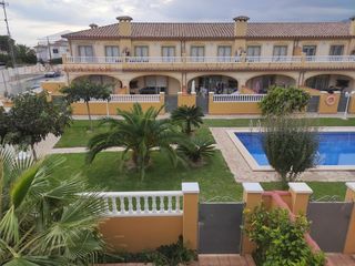 Casa adossada  Avenida valencia de. Vive el mediterr�neo en esta preciosa residencia en miami playa