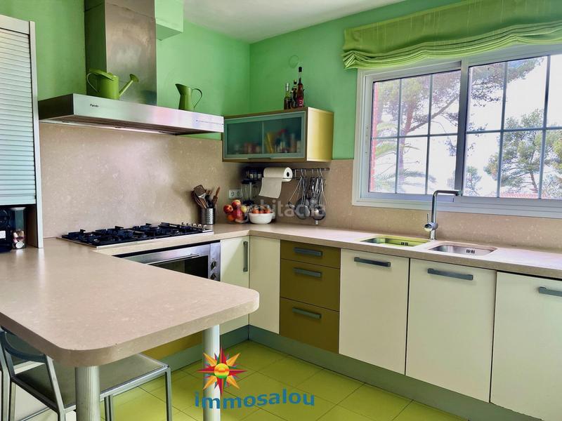 Foto d6477fde-78ae-418e-8d41-9a1509d9ee77. Chalet 1500m2 con casa en cap en pla de maset - cap de Salou Salou