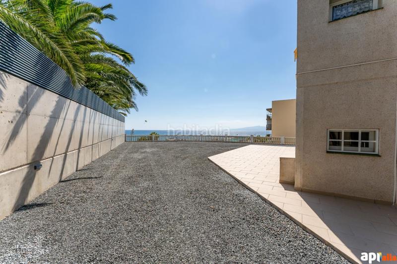 Foto bd40f6db-7ec7-4a2c-8474-efedd34f760f. Pis a de tortosa 4 a Mar i Camp - Platja dels Capellans Salou