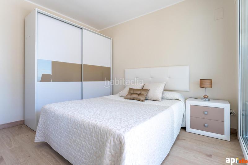 Foto ce31f420-54b7-4135-93ce-616d19f7d630. Pis a de tortosa 4 a Mar i Camp - Platja dels Capellans Salou