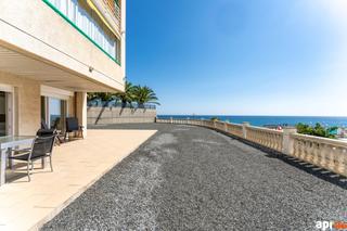 Flat in De tortosa 4. Exclusiva terraza de 600m2 con privilegiadas vistas al mar medit