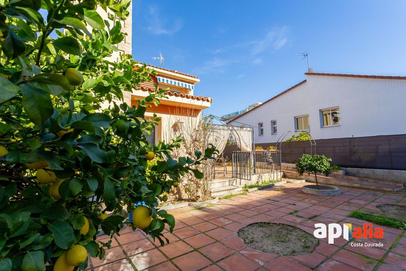 Foto baaa403e-dd00-47a6-b336-b518a1b1f279. Casa con riscaldamento parcheggio in Centre Salou