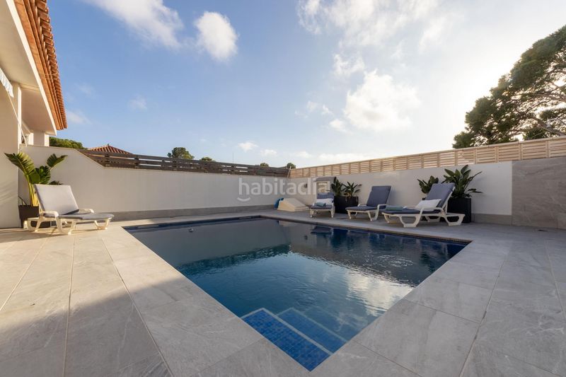 Foto aab1b215-601b-49d1-8441-bea6c2328e91. Casa adossada amb calefacció a Centre Miami Platja