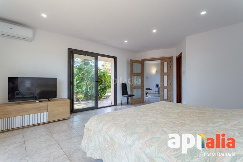 Foto 4f71ce4f-050f-42da-9253-e8d5470cd3a6. Chalet in del bosc del quec 19 in pla de maset - cap de Salou Salou