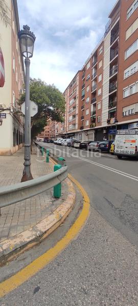 Foto d6ce733c-9131-4bab-ae9b-387660639b59. Parking voiture dans Barrio de Patraix Valencia