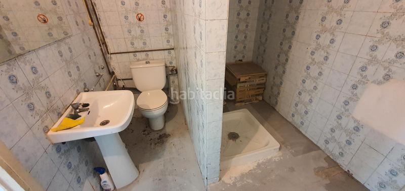 Foto a3bc5057-f33a-40e7-bd25-fff64cf939ea. Local comercial a Barrio de Patraix Valencia