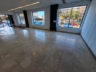 Lloguer Local Comercial a Safranar. Bajo en alquiler en patraix en valencia