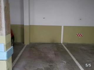 Aparcament cotxe a Arrancapins. Plaza de garaje grande en venta en extramurs en valencia