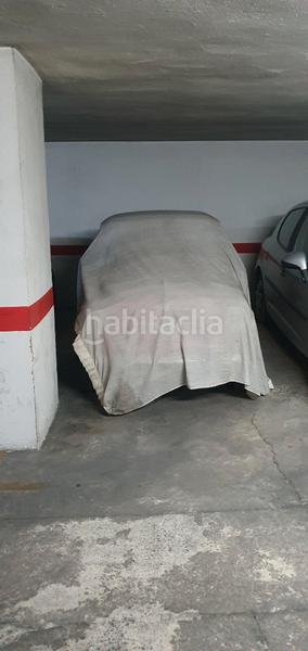 Foto ccfc7e5a-f5c6-4f1a-b6c6-5c836b628e2b. Car parking in Barrio de Patraix Valencia