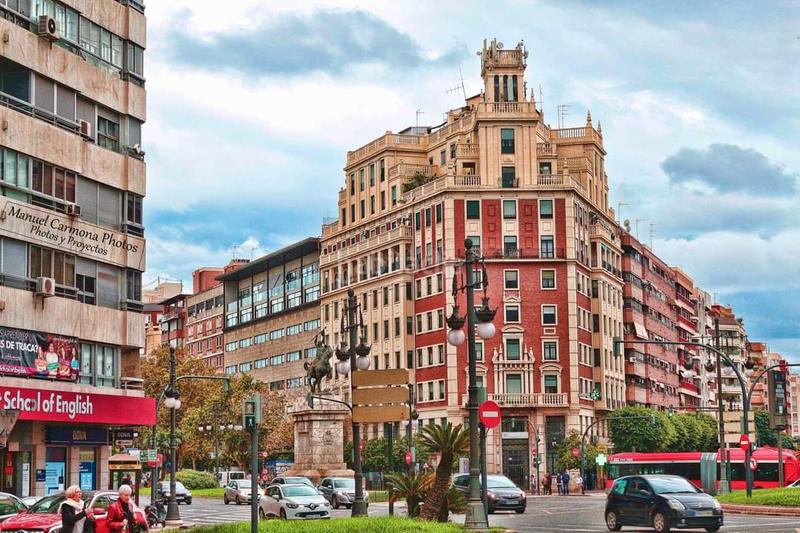 Foto aa0e0c01-04cd-43fc-9f5f-11619f369cd1. Local comercial bajo en venta en ruzafa en Russafa Valencia