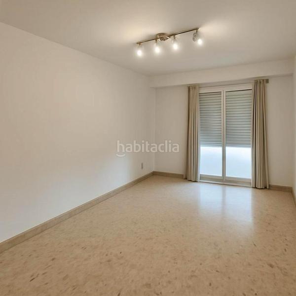 Foto 74f206d0-0feb-4461-bb2e-18fd38475460. Piso  en venta en l´eixample en Russafa Valencia