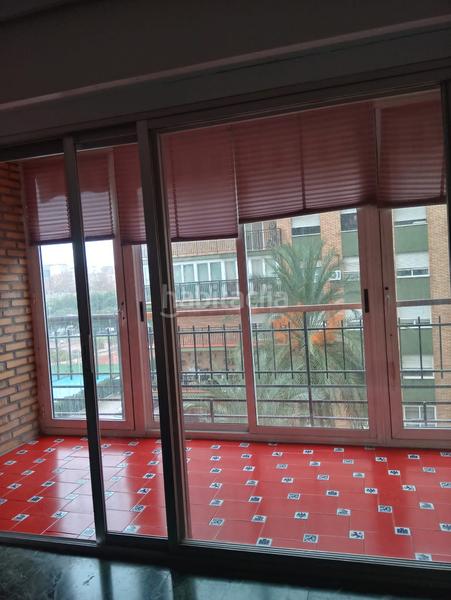 Foto 4f10cdb4-73c3-4573-8027-37267f85c557. Miete etagenwohnung in Jaume Roig Valencia