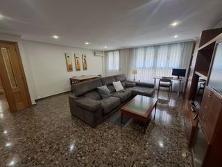 Pis  Plaza la habana vieja. Piso en venta en xirivella en valencia