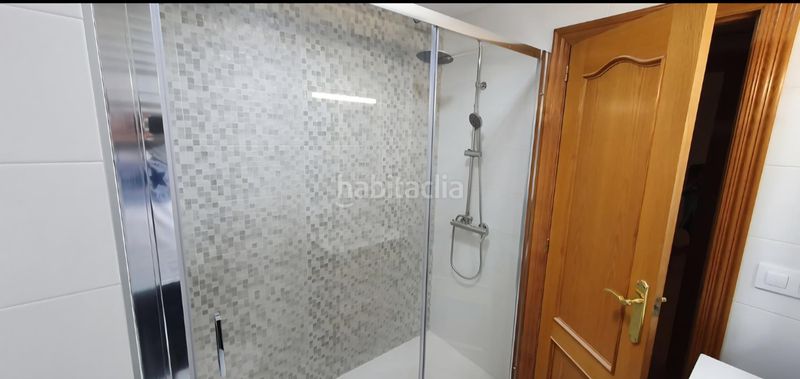 Foto f022edd5-6db8-45b7-beb2-410c19cb0213. Pis a Nou Moles Valencia