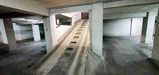 Miete Autoparkplatz in Carrer de l'humanista mariner 5