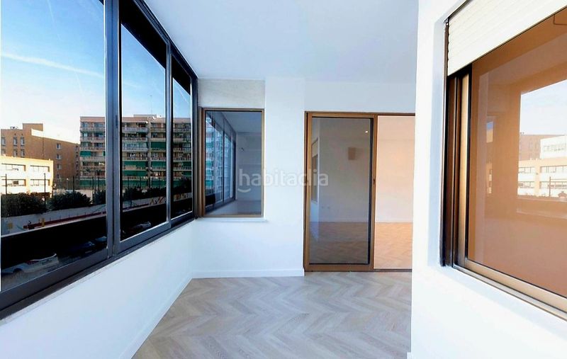 Foto ccb02672-bc7e-401f-8aff-e30b2ba0816c. Pis amb aparcament a La Petxina Valencia