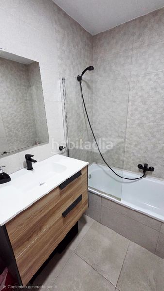 Foto f4a8bd86-94ed-4952-819f-c505de93b462. Pis a Nou Moles Valencia