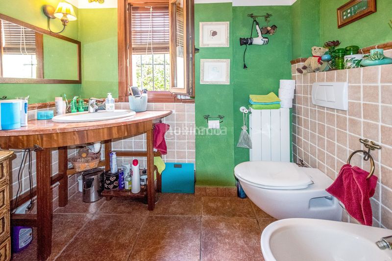 Foto a647e3dc-ffaa-4888-8793-75a12254a552. Xalet amb aparcament a La Nucia Pueblo Nucia (la)