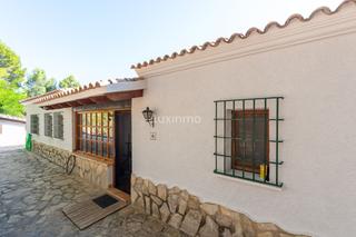 Xalet a Jesús Pobre. Chalet en venta con piscina privada en la sella, dénia