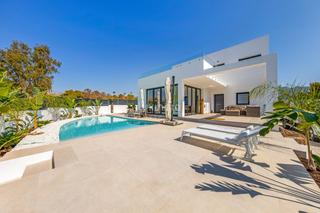 Chalet in El Tossal-Bello Horizonte. Chalet de lujo de nueva construcción con vistas al mar en la nuc