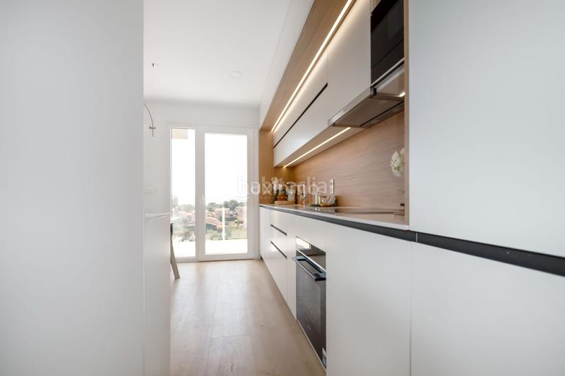 Foto a7848d86-df96-43d5-871e-8095a3f1df5d. Casa aparellada amb piscina a Montebello - Nou Espai Nucia (la)