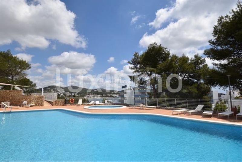 Foto e21c10e7-9045-40d8-87a9-67480014e29e. Àtic amb calefacció aparcament piscina a Marina Botafoc-Talamanca Ibiza